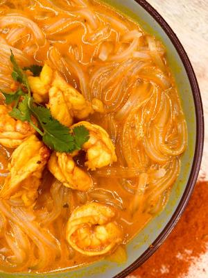 Bouillon thaï de crevettes, coco & curry rouge